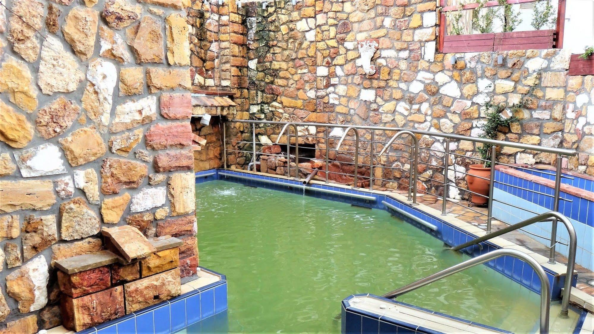 9 Queens Spa Hotel Loutra Edipsou  Ngoại thất bức ảnh